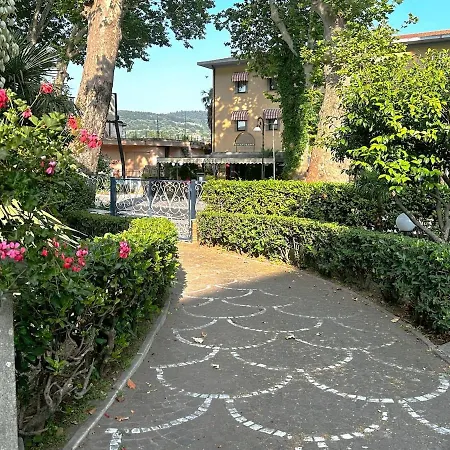 Lakehouse 72 Apartamento